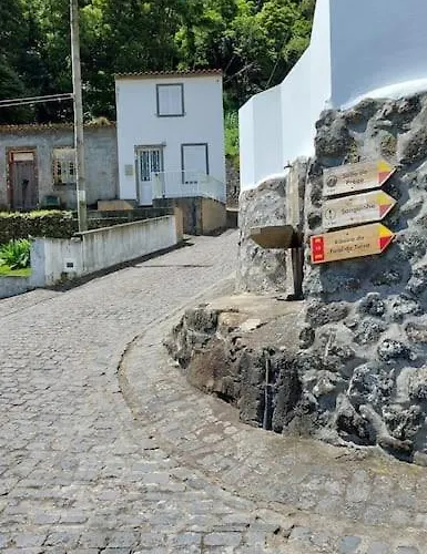 別荘 Casa Do Sanguinho Faial da Terra