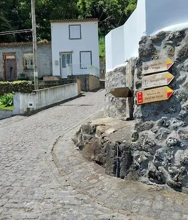 Semesterbostad Casa Do Sanguinho Faial da Terra